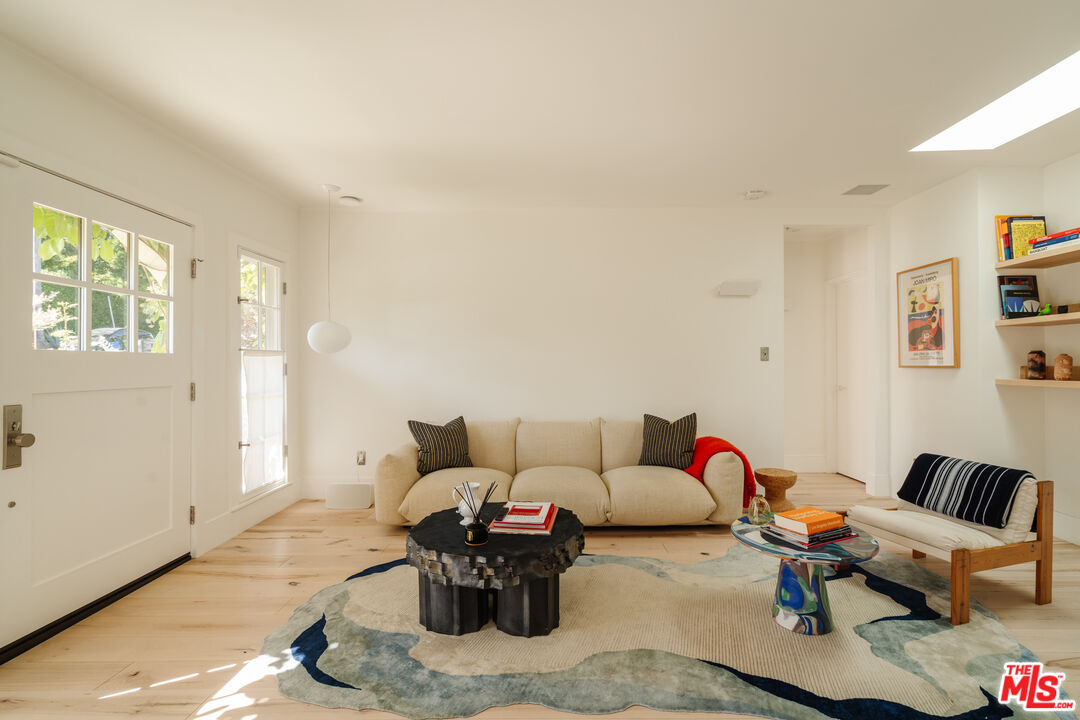 1097 West Kensington Road Los Angeles, CA 90026 - Photo 7 of 49