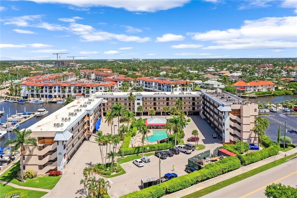 807 River Point Drive, Unit 102D Naples, FL 34102 - Photo 3 of 32