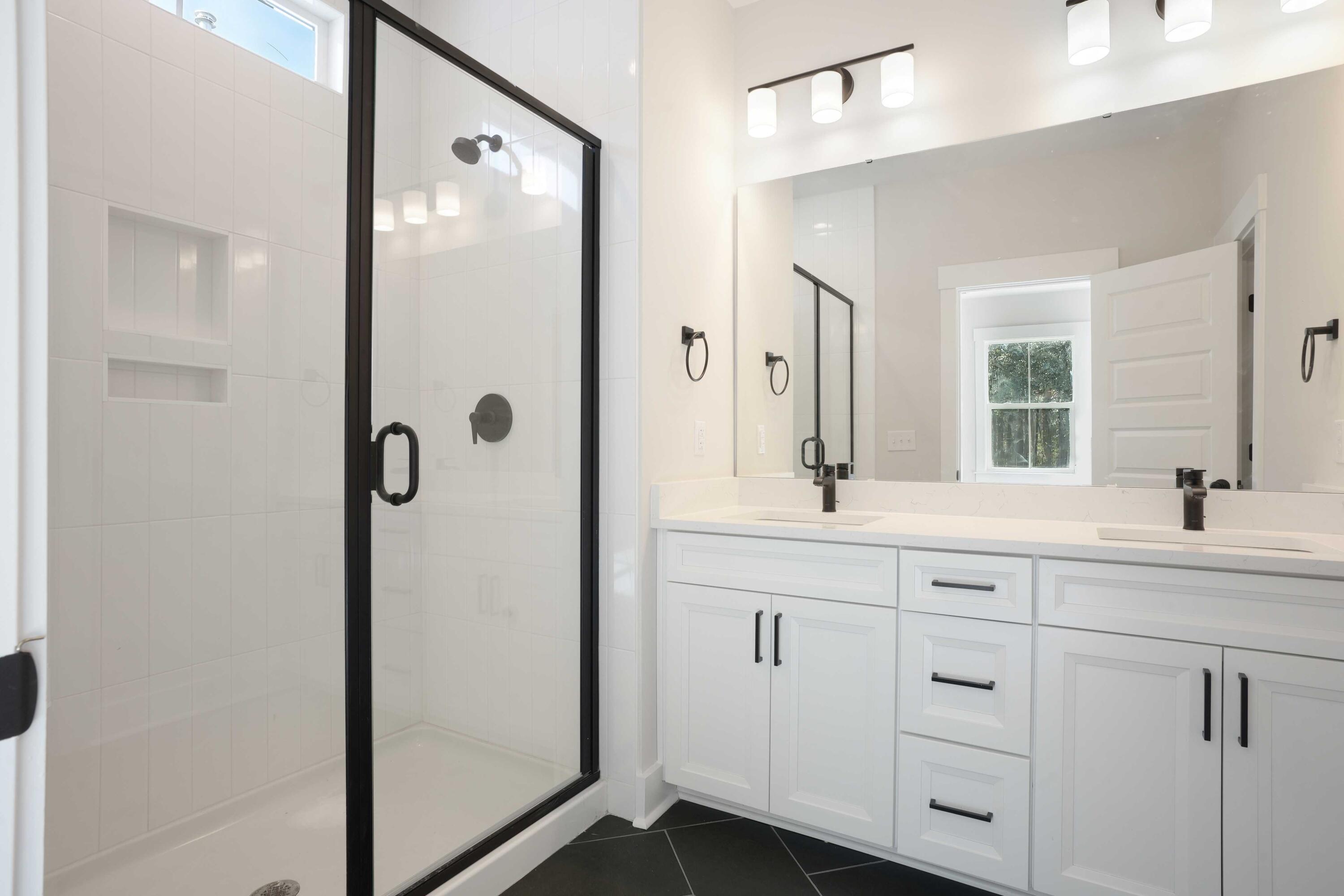 444 Queenview Lane Charleston, SC 29414 - Photo 4 of 9 Primary Bath Room