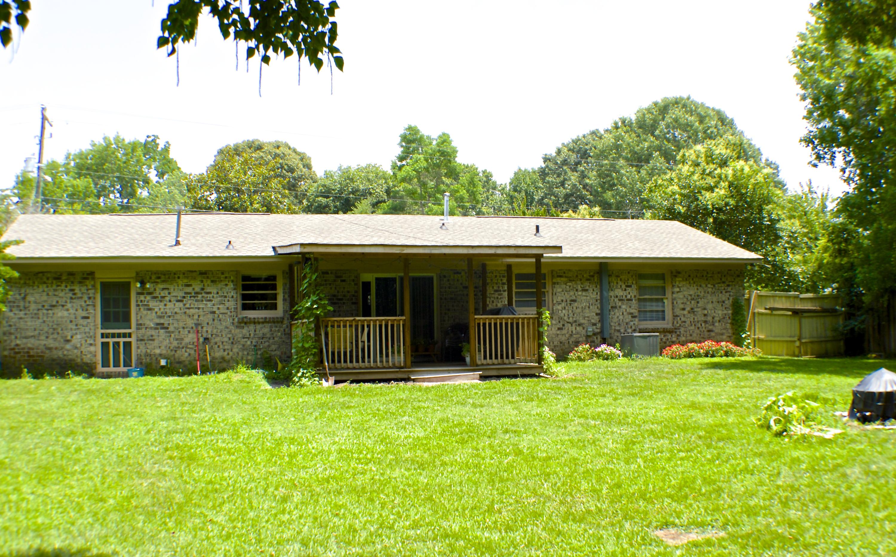 8265 Delhi Road North Charleston, SC 29406 - Photo 21 of 22 Large fenced yard