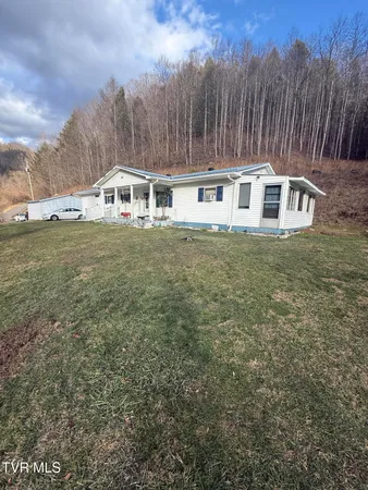 $124,900 | 1460 Gum Branch Road, Oakwood, VA 24631