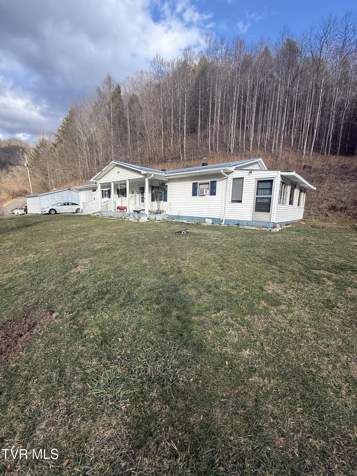 1460 Gum Branch Road Oakwood, VA 24631 - Photo 2 of 18 IMG_0206