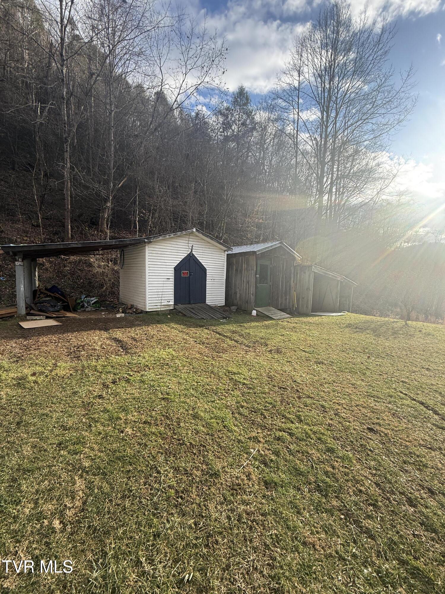 1460 Gum Branch Road Oakwood, VA 24631 - Photo 4 of 18 IMG_0203