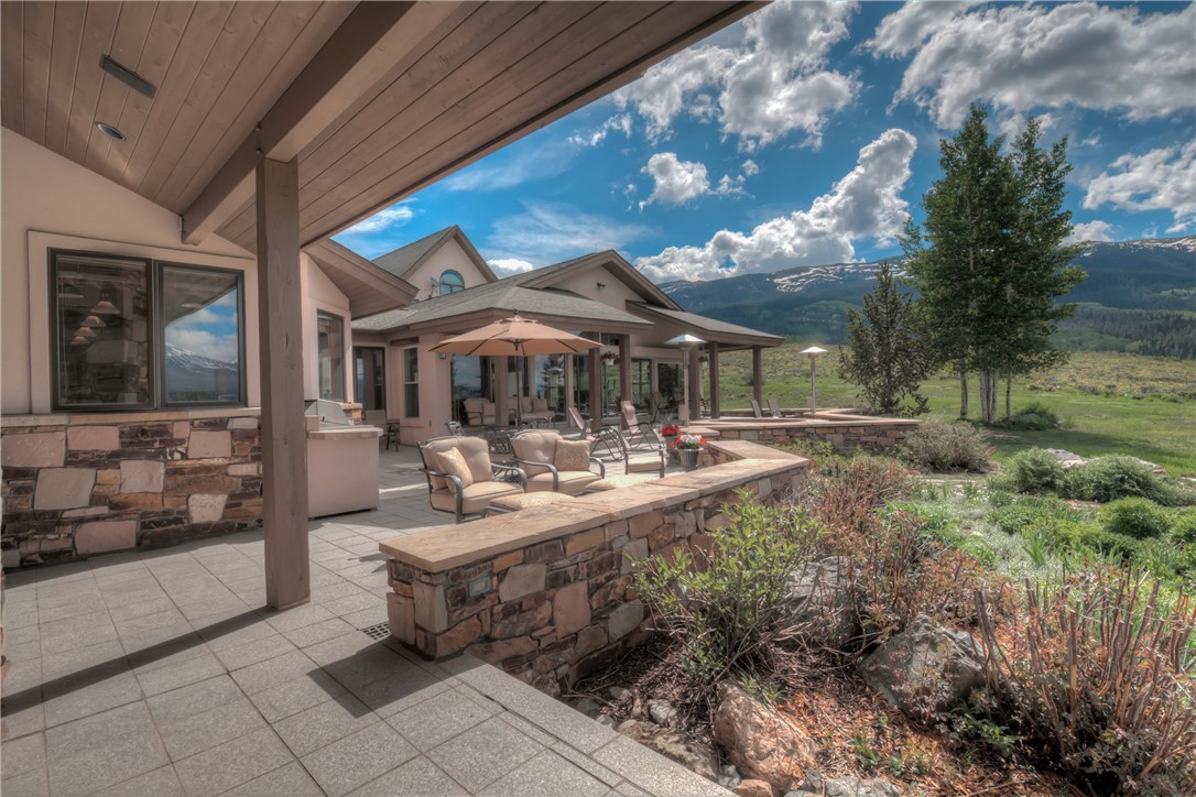 1996 Rodeo Drive Silverthorne, CO 80498 - Photo 31 of 35 a outdoor view with sitting space