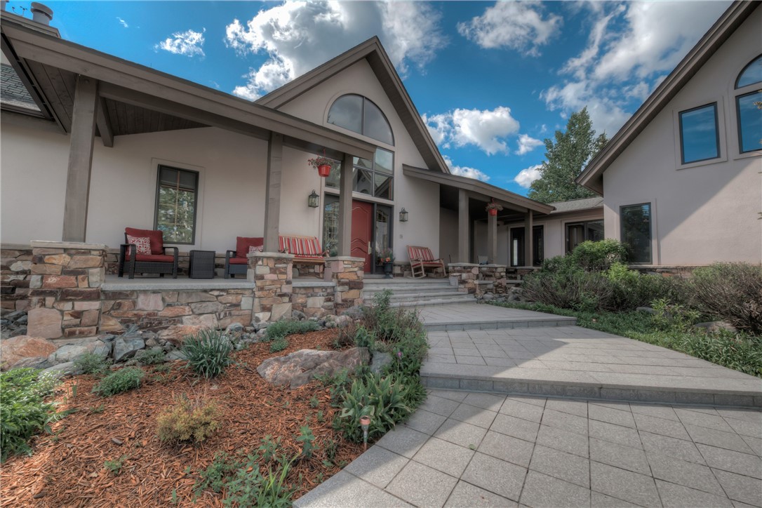 1996 Rodeo Drive Silverthorne, CO 80498 - Photo 8 of 35 a front view of house with yard