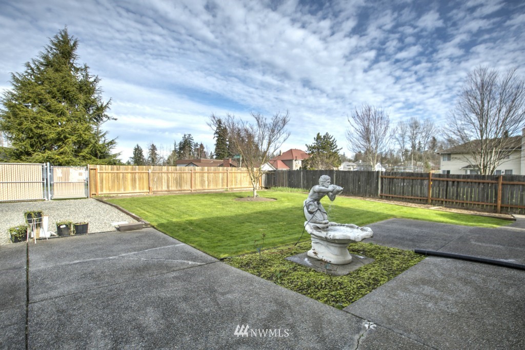 10308 Southeast 190th Place Renton, WA 98055 - Photo 22 of 25