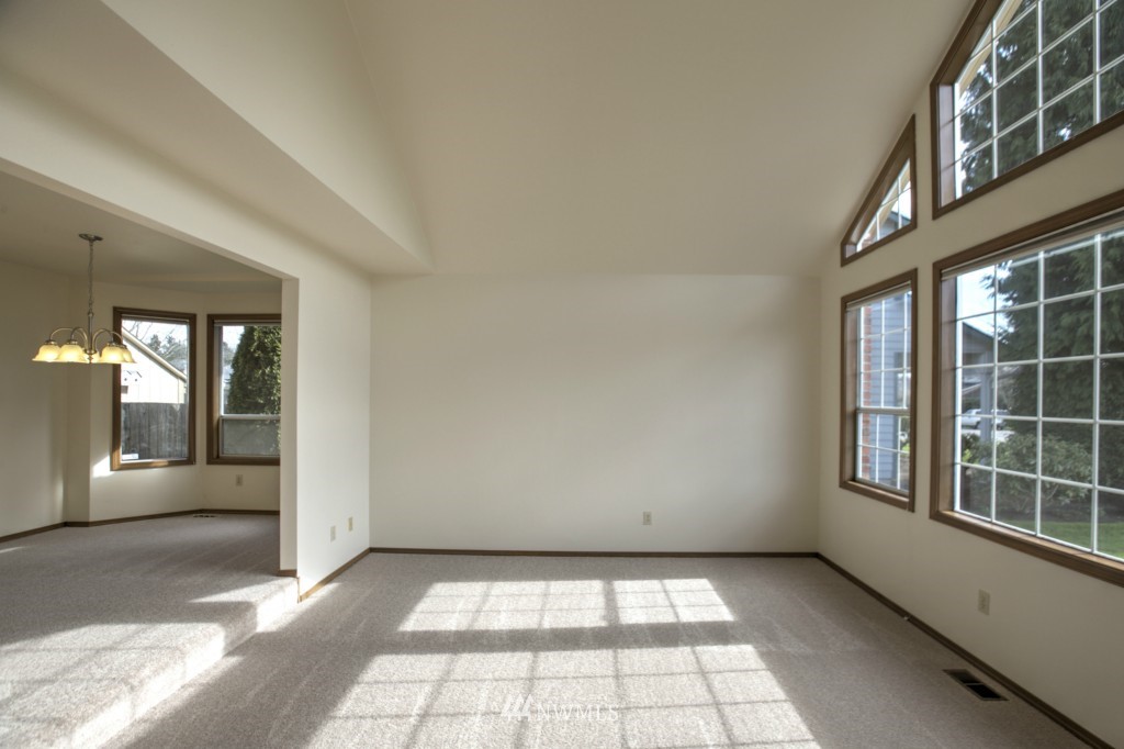 10308 Southeast 190th Place Renton, WA 98055 - Photo 4 of 25