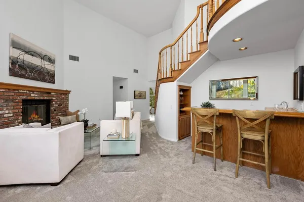 $1,249,000 | 1474 Via Encinos Drive, Fallbrook, CA 92028