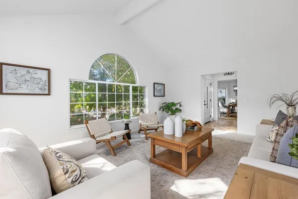 $1,249,000 | 1474 Via Encinos Drive, Fallbrook, CA 92028