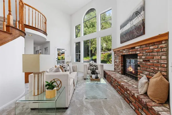 $1,249,000 | 1474 Via Encinos Drive, Fallbrook, CA 92028