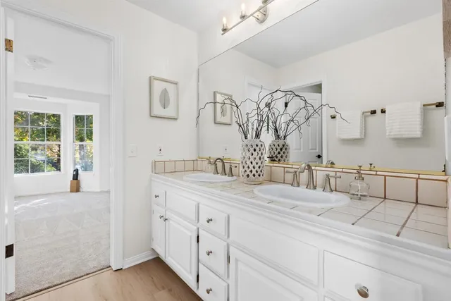 $1,298,000 | 1474 Via Encinos Drive, Fallbrook, CA 92028