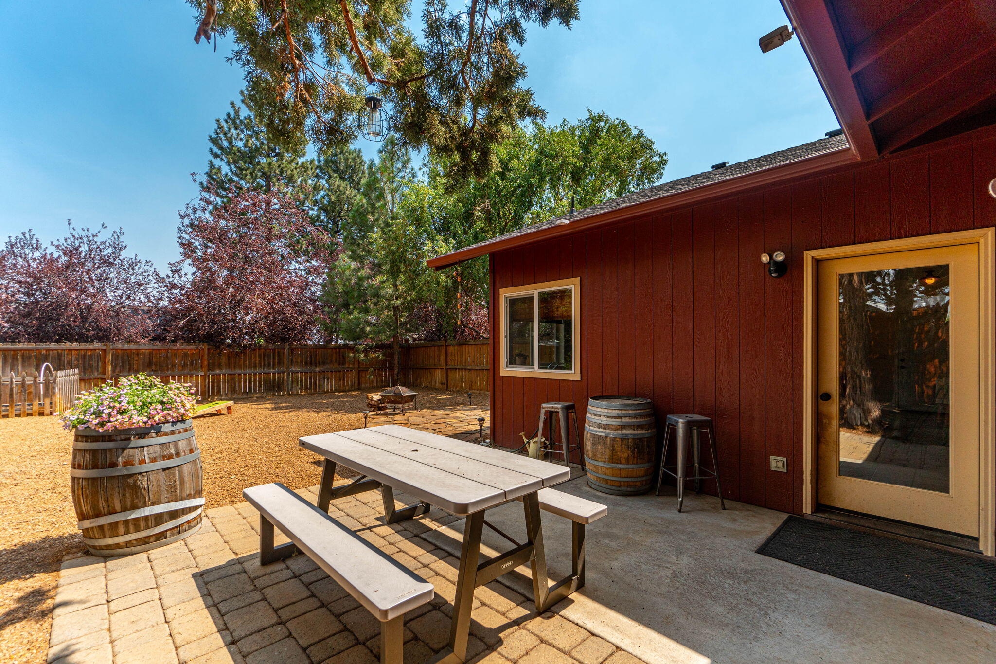 61209 Larkspur Loop Bend, OR 97702 - Photo 25 of 39 8-web-or-mls-Riley Visuals-8