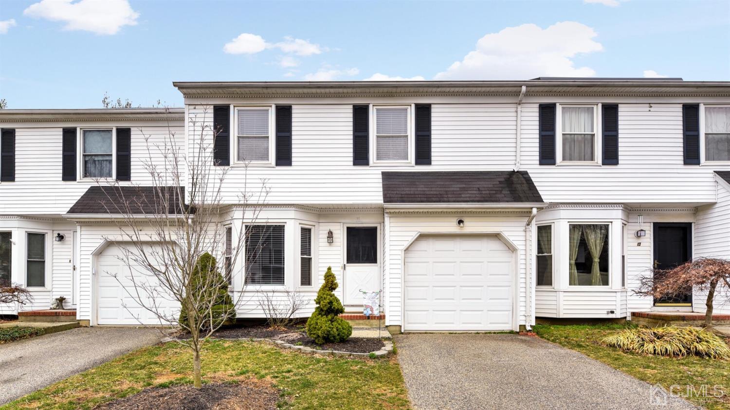 11 Sycamore Road Middlesex, NJ 08846 - Photo 1 of 22 Gallery Image 1