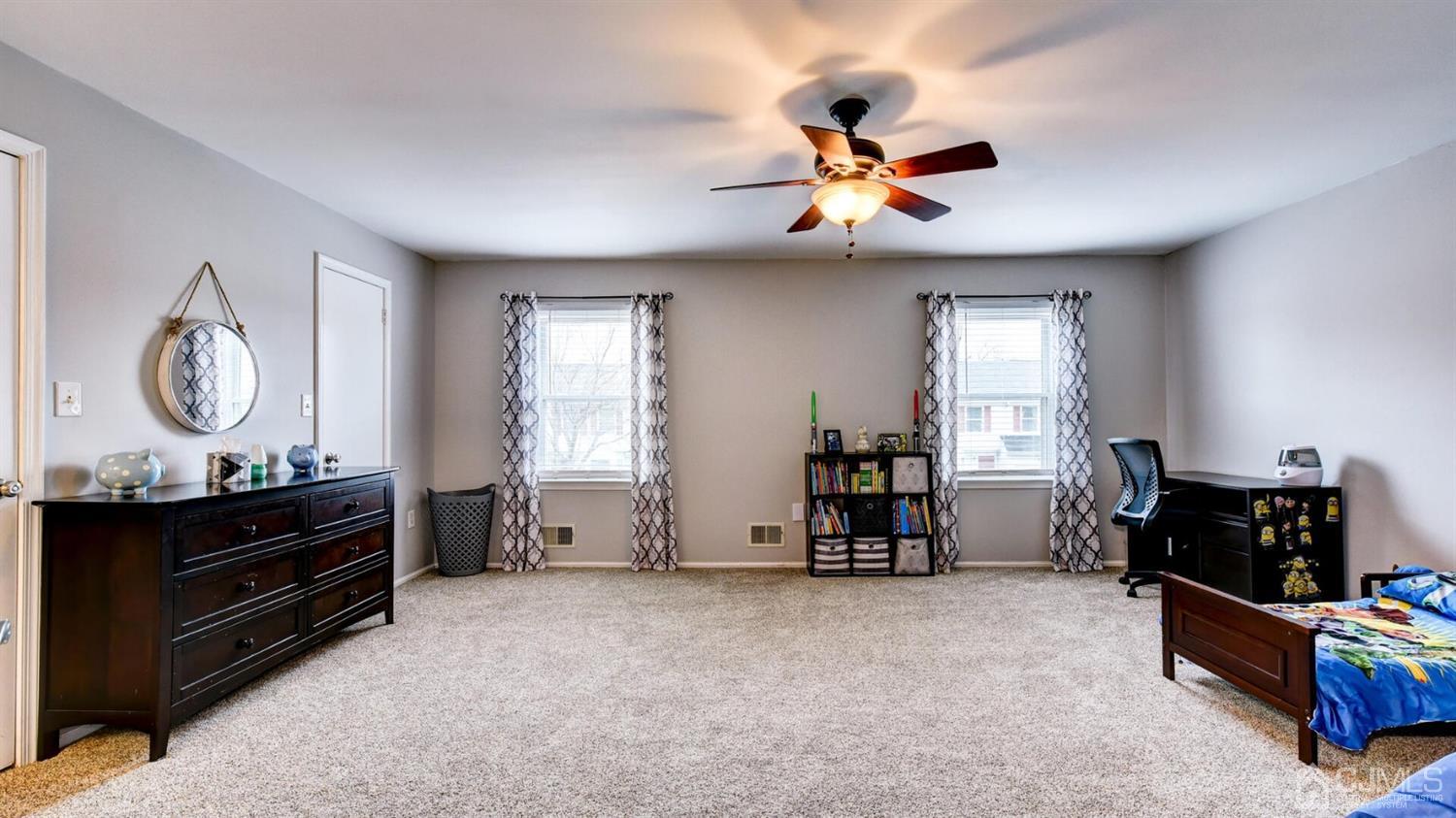 11 Sycamore Road Middlesex, NJ 08846 - Photo 17 of 22 Gallery Image 17