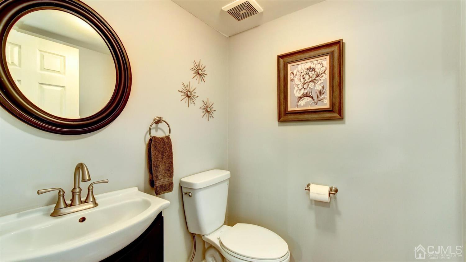 11 Sycamore Road Middlesex, NJ 08846 - Photo 8 of 22 Gallery Image 8