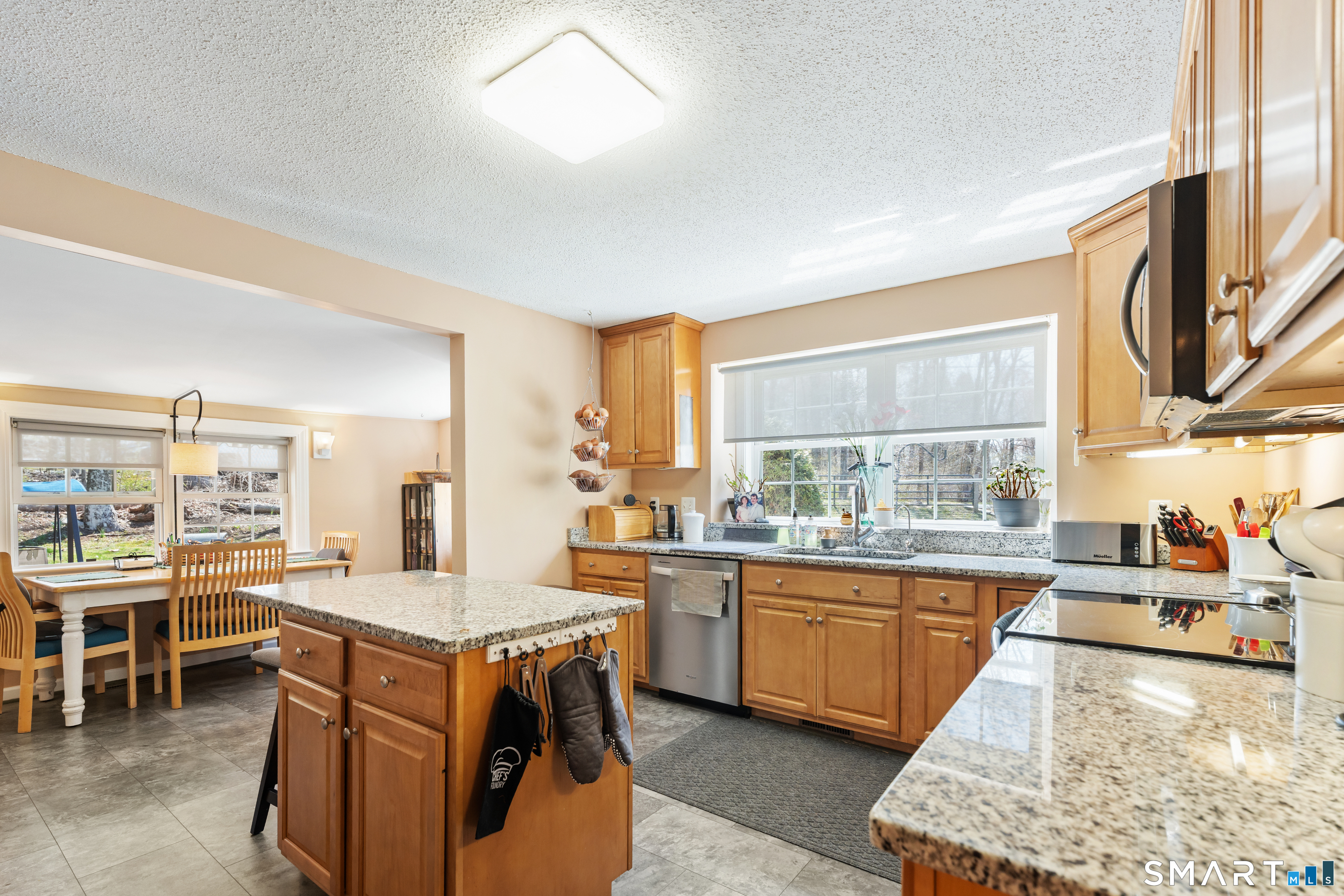 49 Scuppo Road Woodbury, CT 06798 - Photo 10 of 34