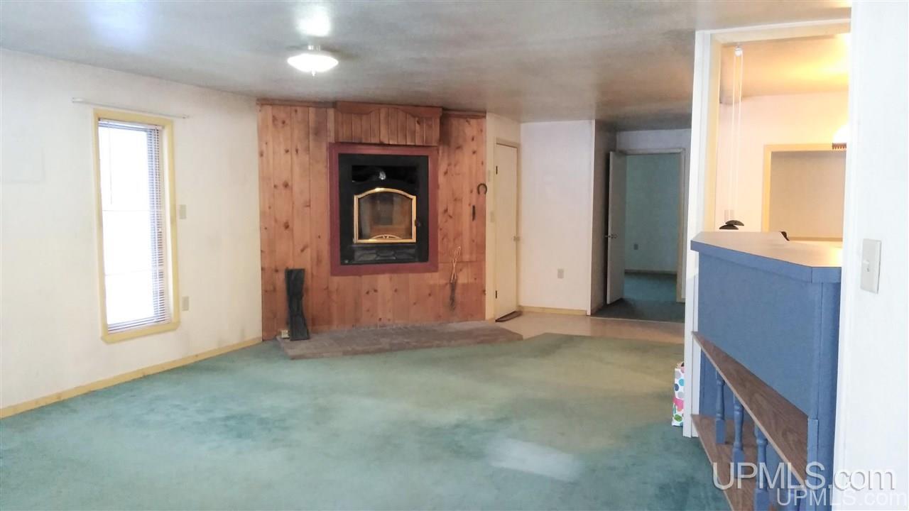 6685 65 Road Gladstone, MI 49837 - Photo 10 of 31
