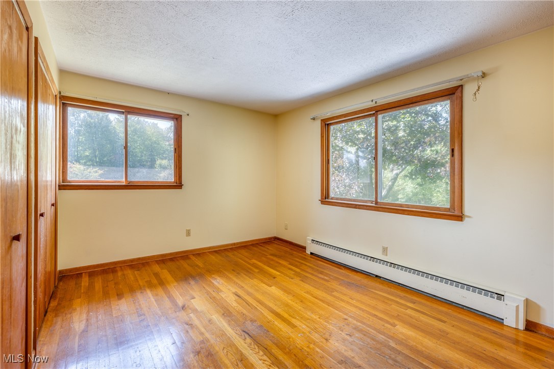3529 Spring Valley Road Akron, OH 44333 - Photo 14 of 46