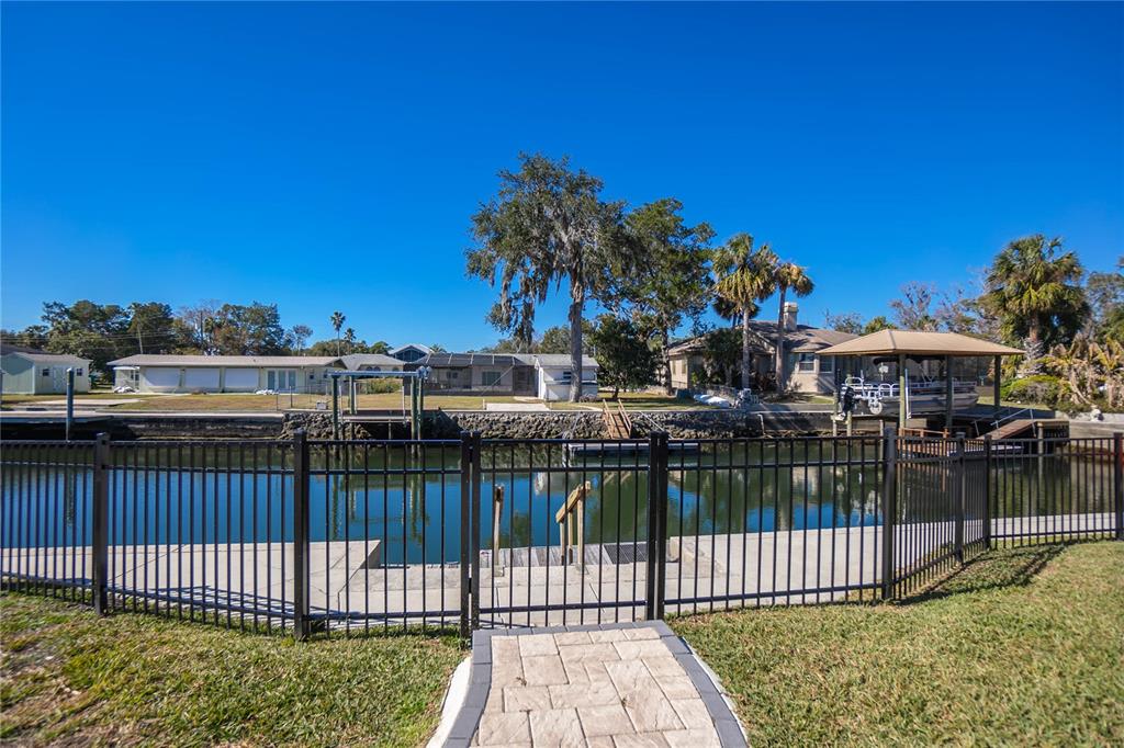 3956 North Timucua Point Crystal River, FL 34428 - Photo 4 of 37