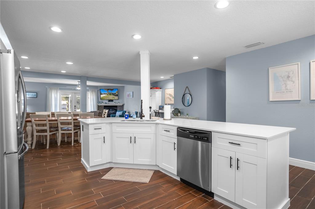 3956 North Timucua Point Crystal River, FL 34428 - Photo 7 of 37