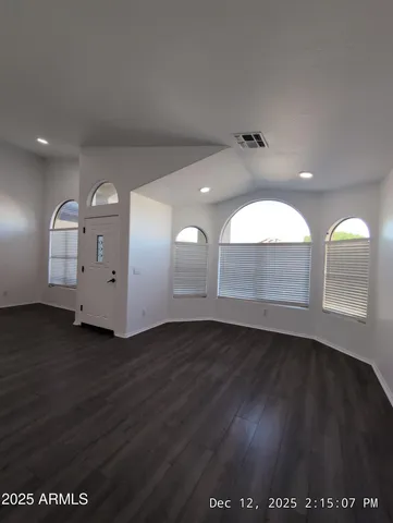 $3,500 | 1123 East Constitution Drive, Gilbert, AZ 85296