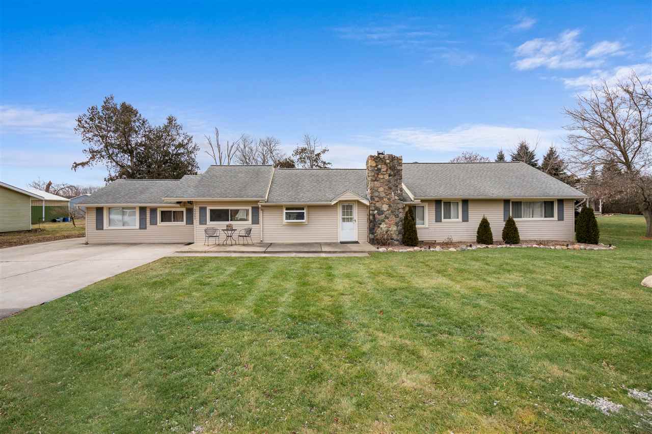 55995 Hayes Road Utica, MI 48315 - Photo 1 of 31