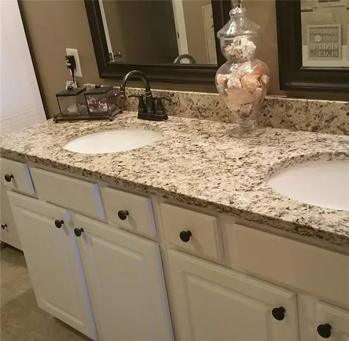 a bathroom with a tub