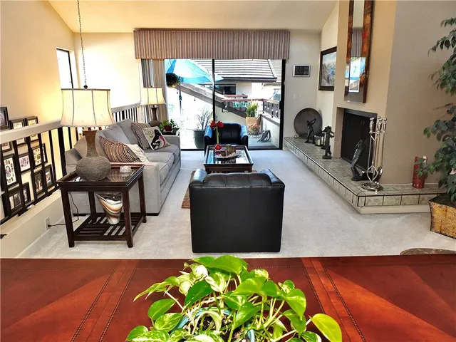 $729,000 | 4015 North Virginia Road, Long Beach, CA 90807