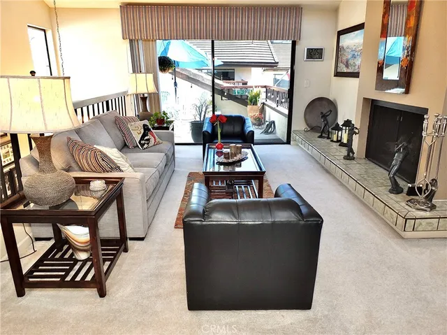 $729,000 | 4015 North Virginia Road, Long Beach, CA 90807