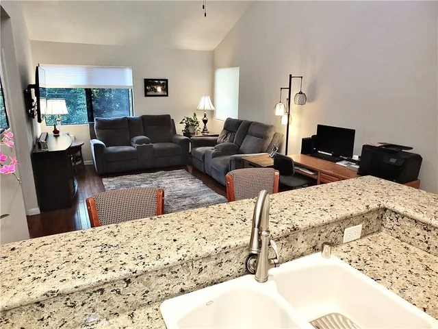 $729,000 | 4015 North Virginia Road, Long Beach, CA 90807