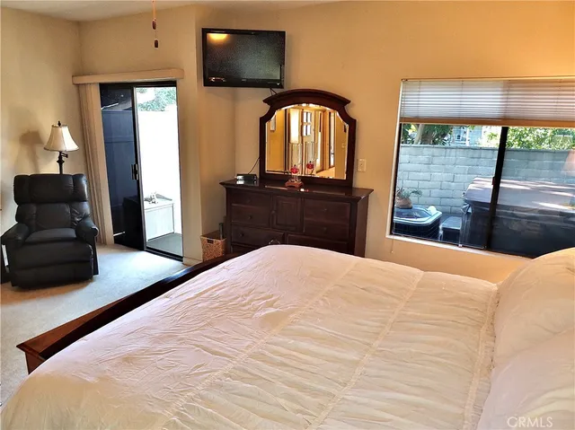 $729,000 | 4015 North Virginia Road, Long Beach, CA 90807