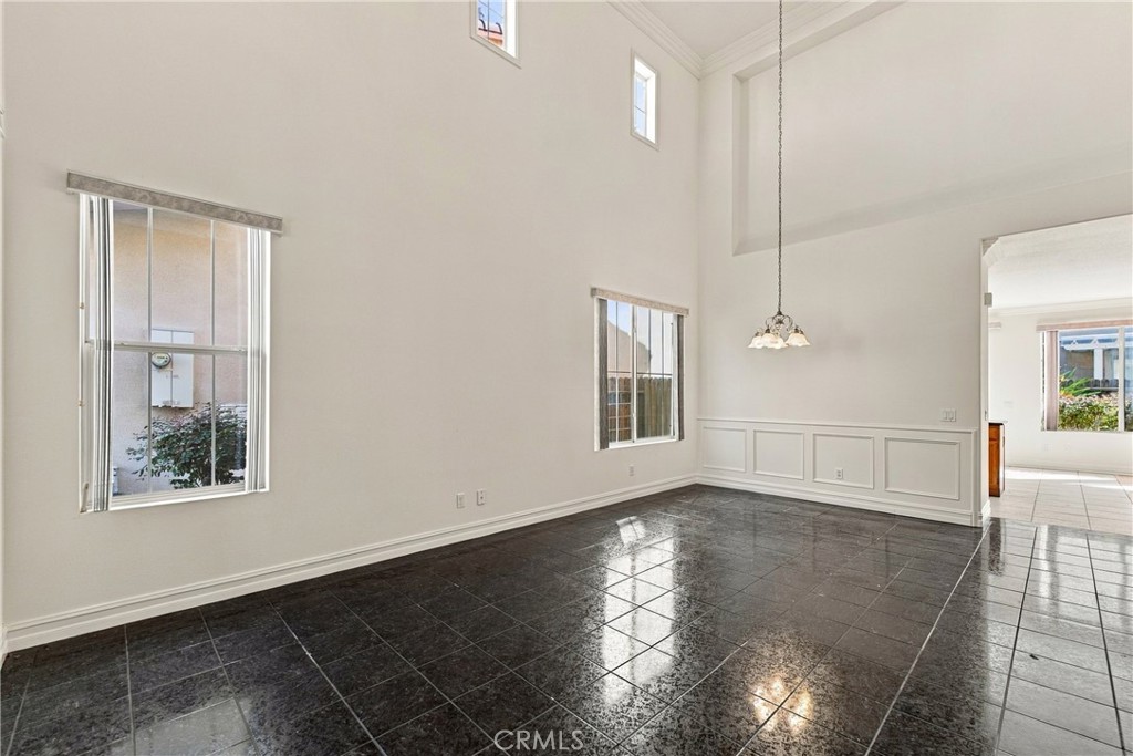 22840 Shell Drive Carson, CA 90745 - Photo 4 of 46 Gallery Image 4