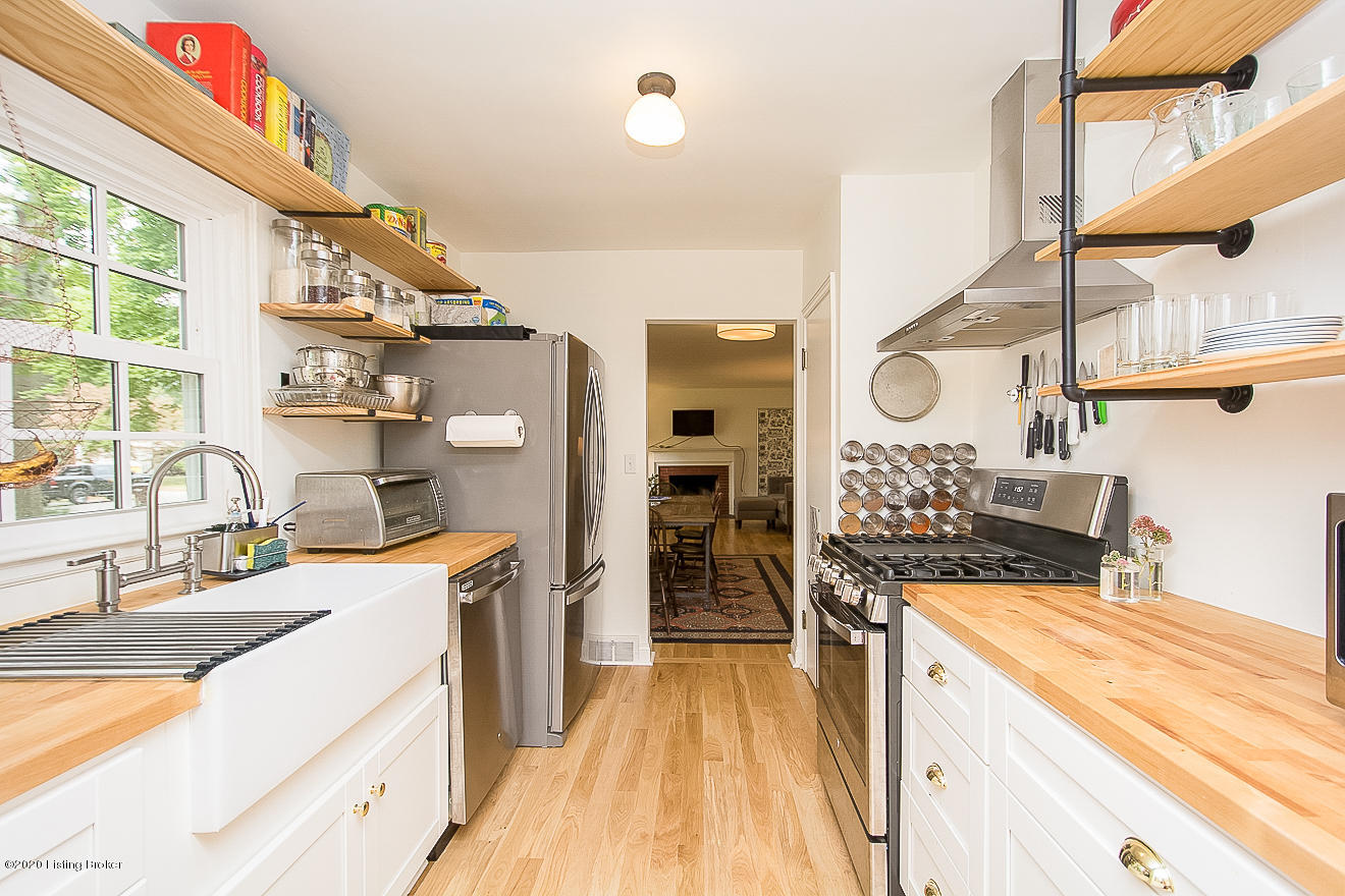205 Wood Road Louisville, KY 40222 - Photo 8 of 39 Kitchen
