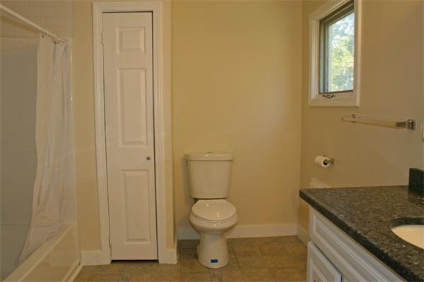 505 Franklin Road Fitchburg, MA 01420 - Photo 7 of 15 Gallery Image 7