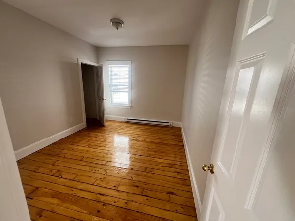 $2,500 | 174 Pine Street, Unit 3, Attleboro, MA 02703