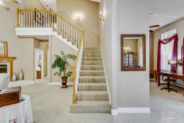 a view of entryway and hall