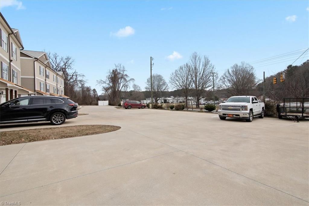 605-607 Riverside Drive Mount Airy, NC 27030 - Photo 16 of 22