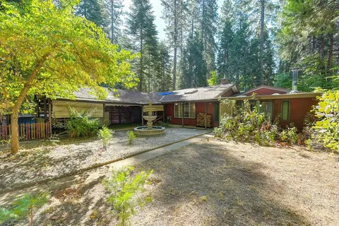 $459,999 | 4969 Cedar Drive, Camino, CA 95709