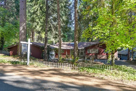 $459,999 | 4969 Cedar Drive, Camino, CA 95709