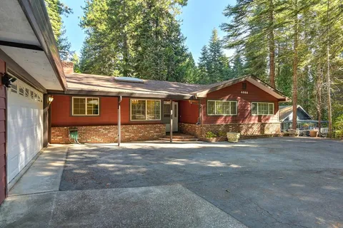 $459,999 | 4969 Cedar Drive, Camino, CA 95709