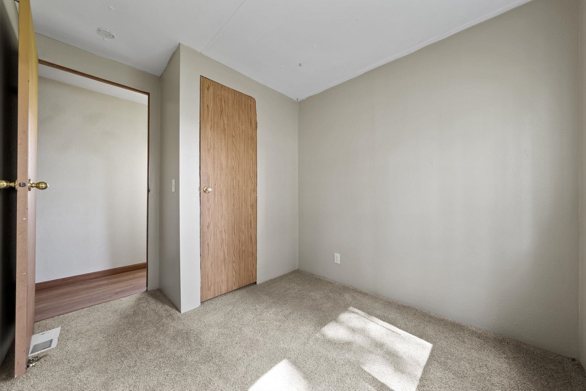 3928 East Lane Park Road, Unit 14 Mead, WA 99021 - Photo 17 of 23 Gallery Image 17