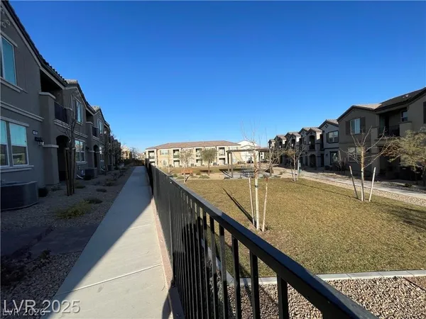 $1,825 | 645 Bellus Place, Henderson, NV 89015