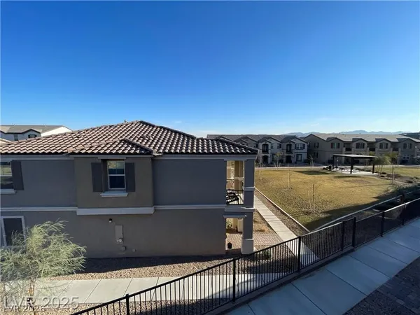 $1,825 | 645 Bellus Place, Henderson, NV 89015