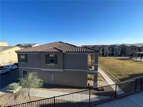 $1,825 | 645 Bellus Place, Henderson, NV 89015
