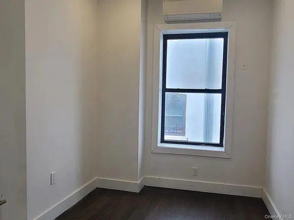 $3,725 | 550 Howard Avenue, Unit 2R | Crown Heights