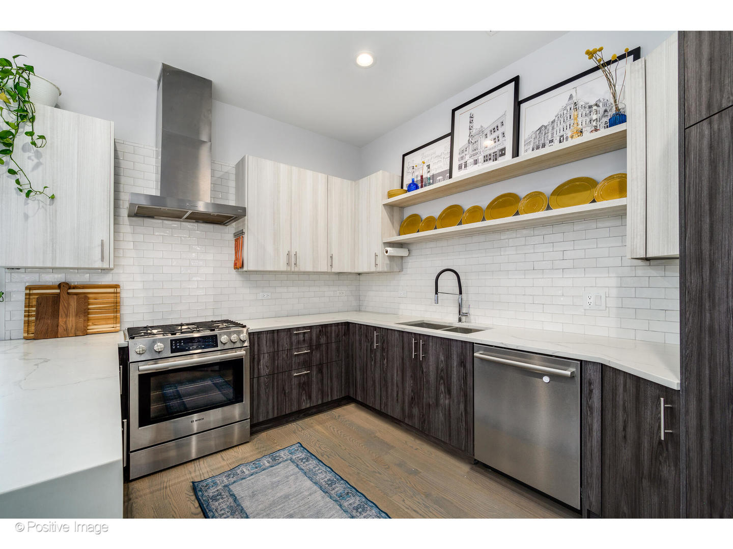 3101 North Ridgeway Avenue, Unit 3E Chicago, IL 60618 - Photo 4 of 25 Gallery Image 4