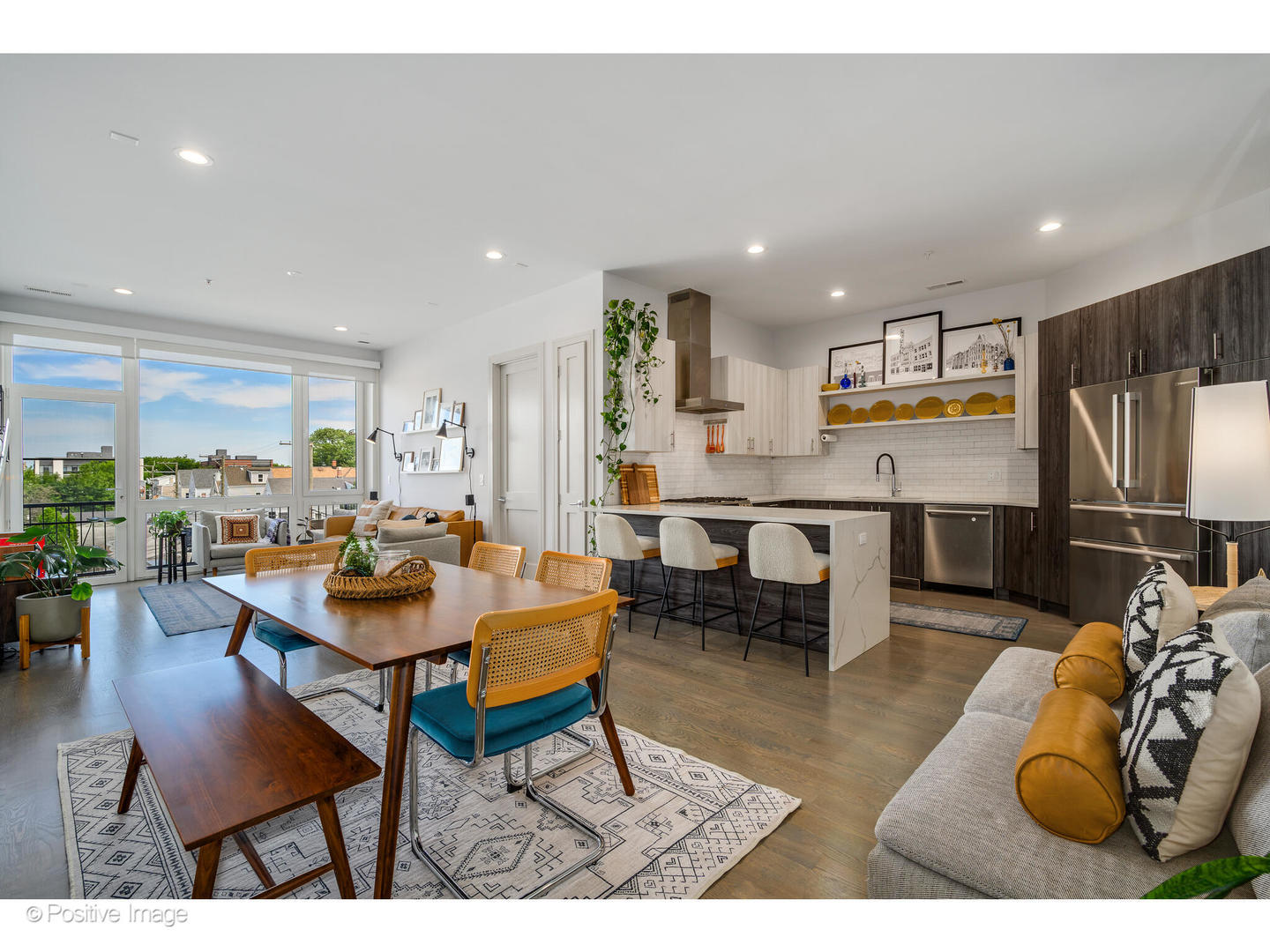 3101 North Ridgeway Avenue, Unit 3E Chicago, IL 60618 - Photo 5 of 25 Gallery Image 5