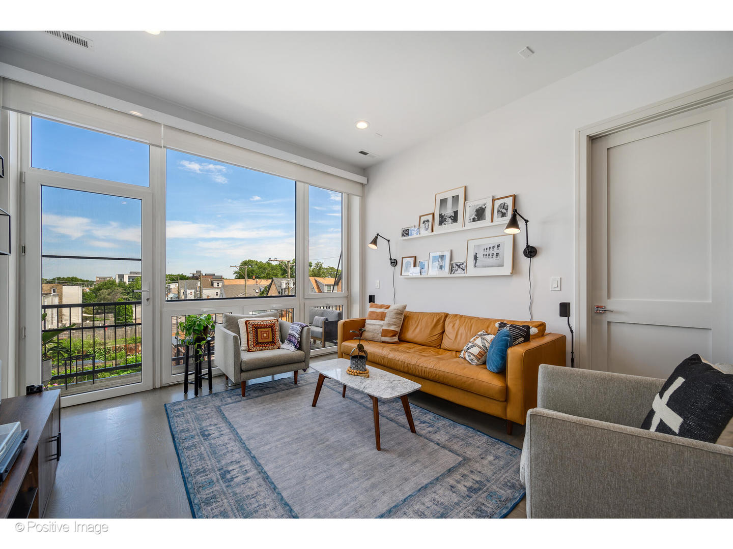 3101 North Ridgeway Avenue, Unit 3E Chicago, IL 60618 - Photo 6 of 25 Gallery Image 6