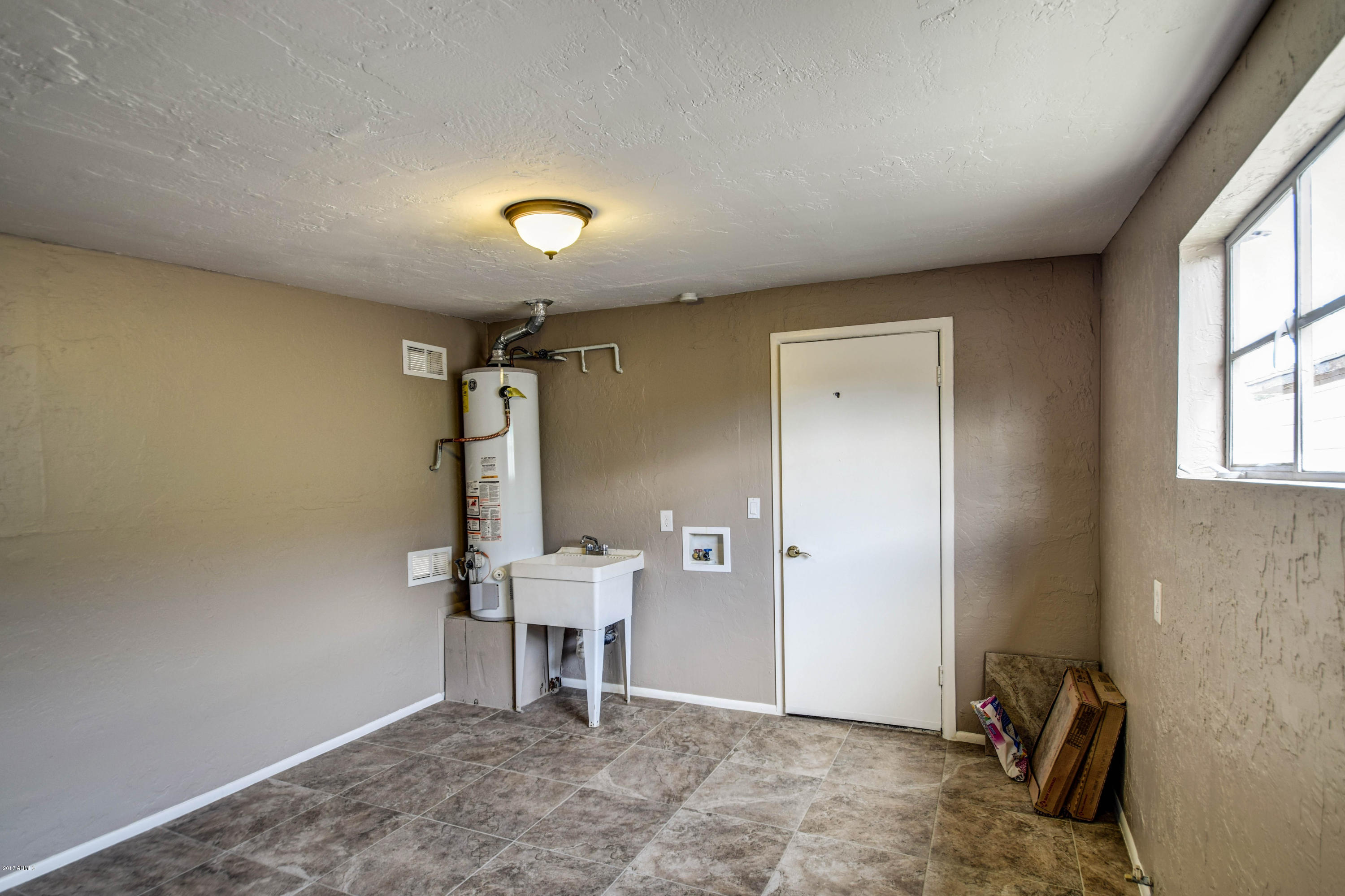 3125 West Rovey Avenue Phoenix, AZ 85017 - Photo 36 of 39 36