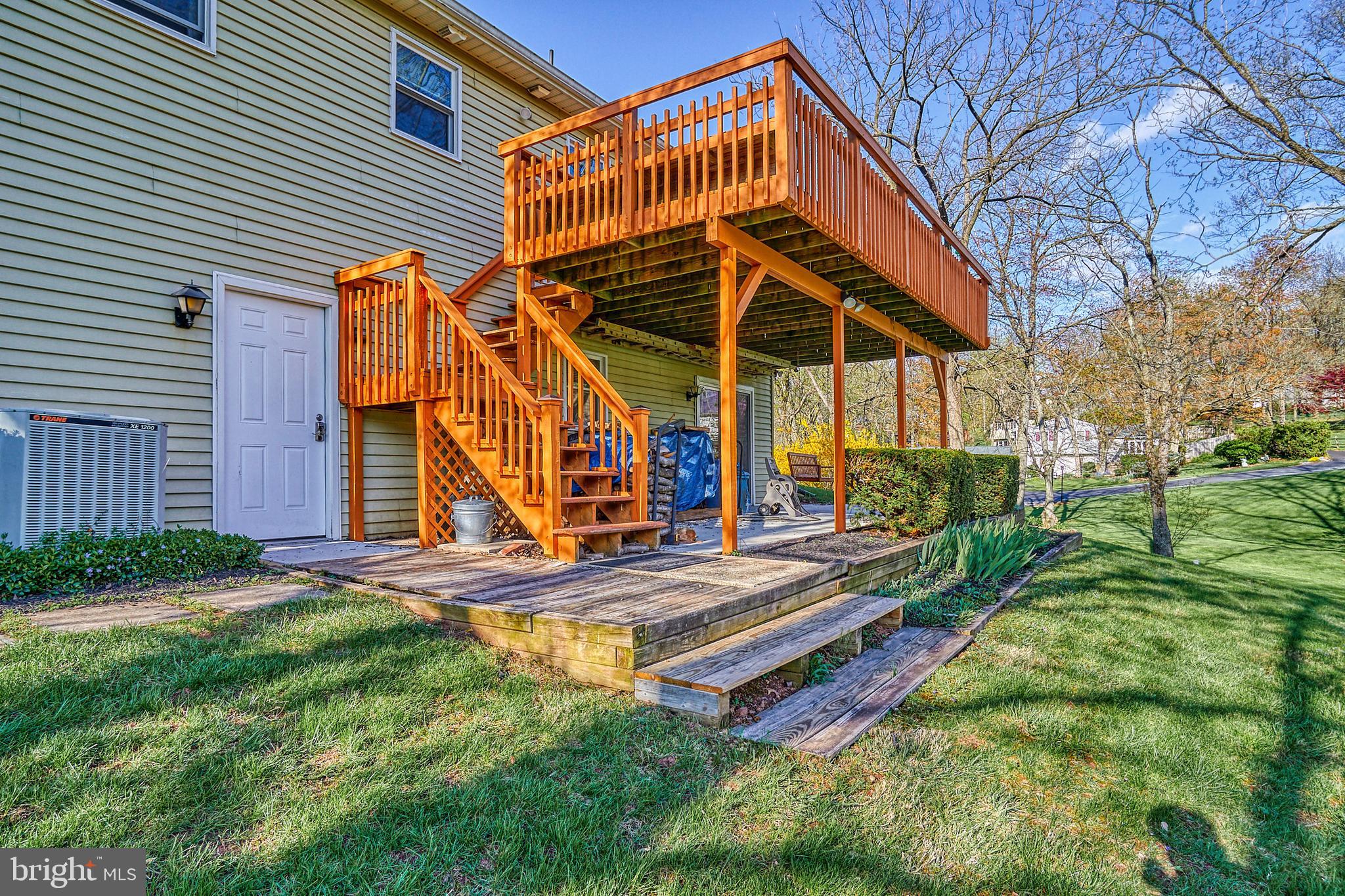 45 Sam Snead Circle Etters, PA 17319 - Photo 28 of 34 a view of a house with backyard and sitting area